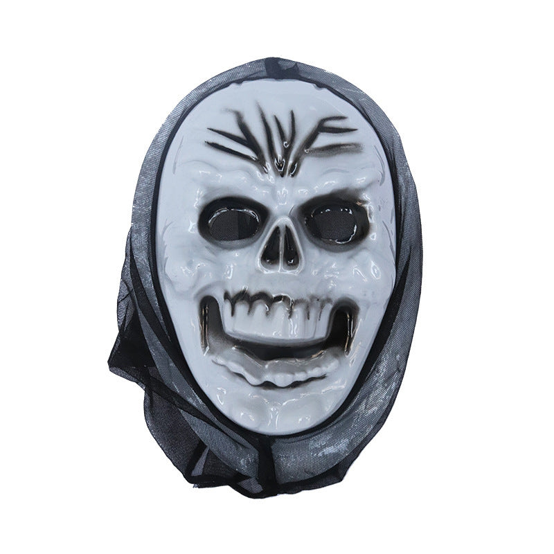Skull-Themed Halloween Mask Stornfield