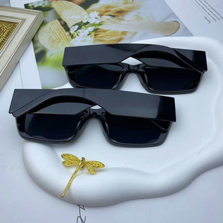 Stylish Oversized Shield Sunglasses Stornfield