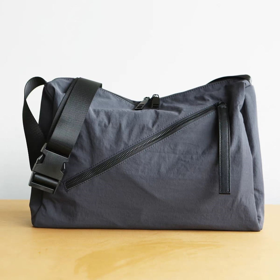 Fashionable Shoulder Bag with Innovative Compartment System Stornfield