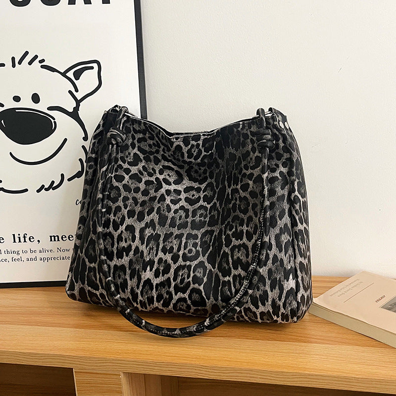 WoPremium Animal Print Shoulder Bag Stornfield