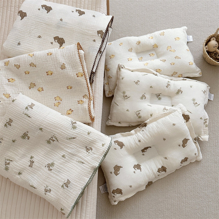 Unisex Mull blanket with cute bear design Stornfield