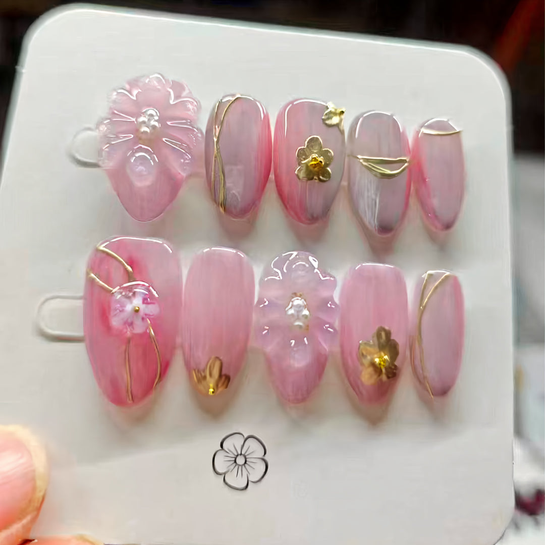 Elegant Floral Embellished Press-On Nail Art Stornfield