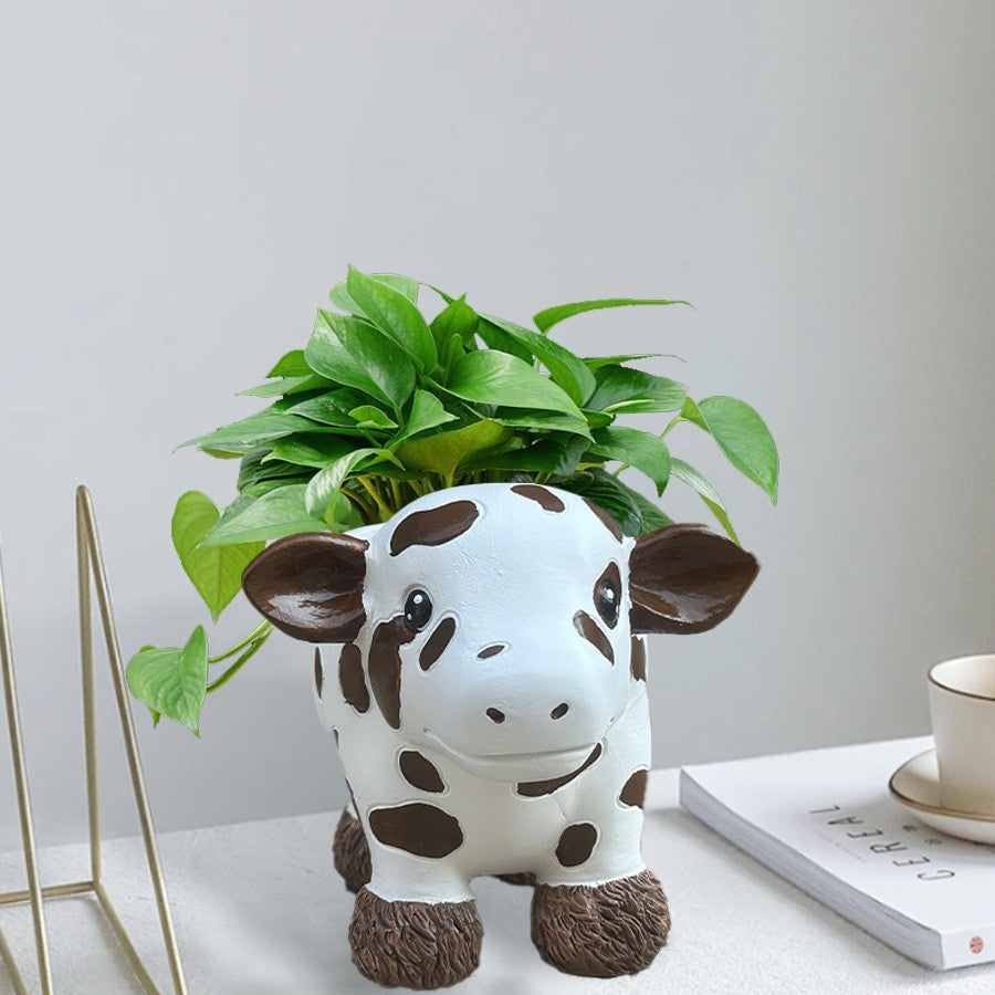 Flower pot in the shape of a cow Stornfield