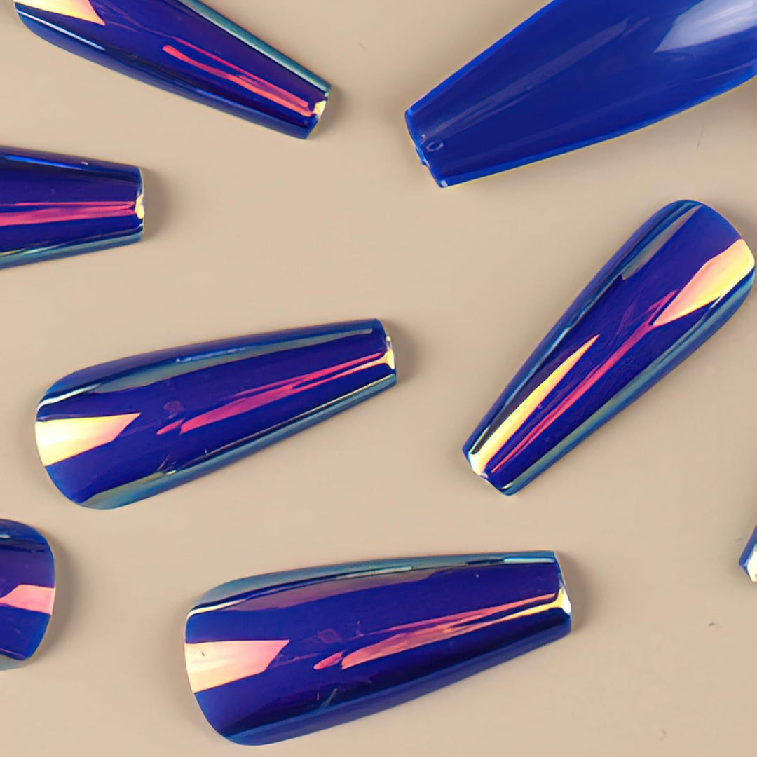 Artificial nail tips with holographic shine Stornfield