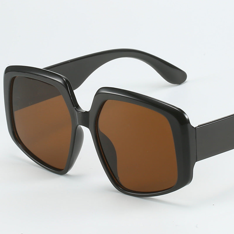 Women's modern square sunglasses with high-quality UV protection technologies Stornfield