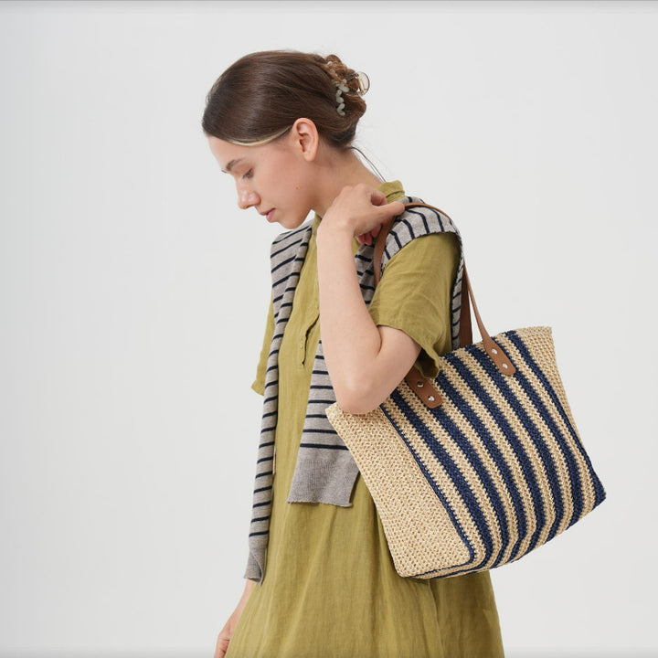 Stylish and Spacious Shopping Bag Stornfield