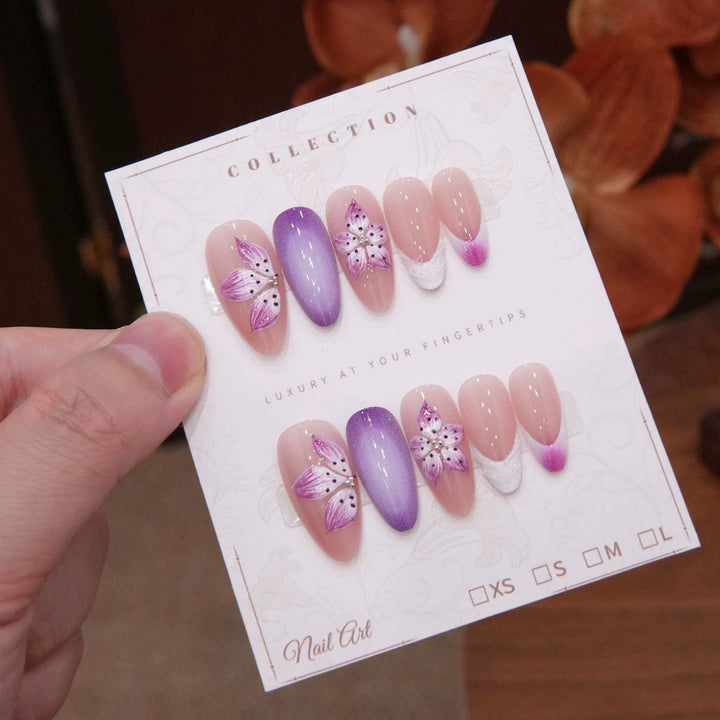 Elegant Floral Acrylic Nail Set