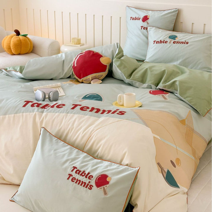 Children's bedding set in football sports design with embroidered appliqué