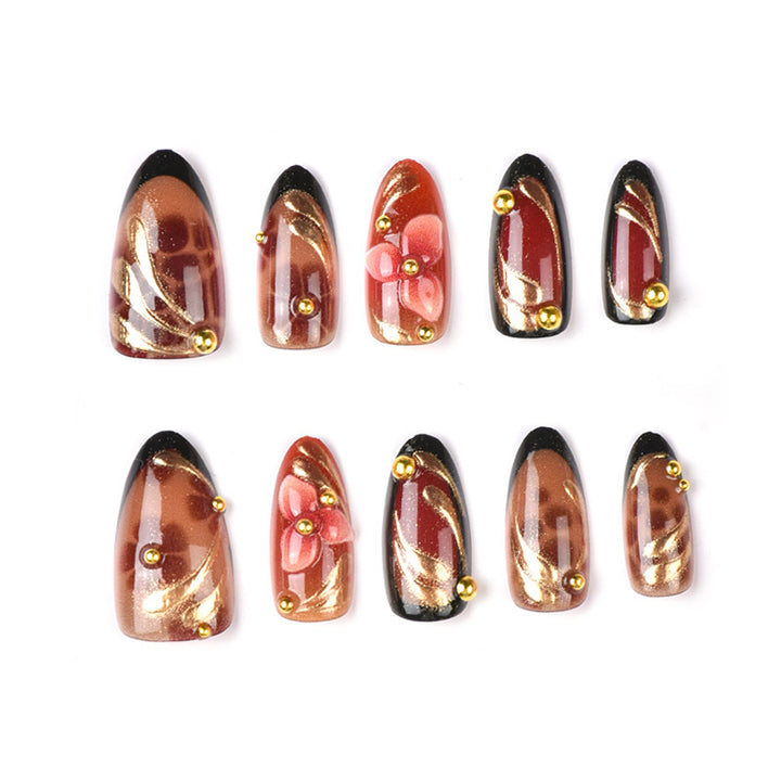 Elegant and creative art nails Stornfield