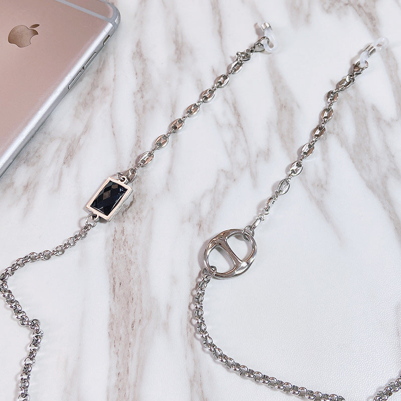 Elegant glasses holder chain with noble pendant Stornfield
