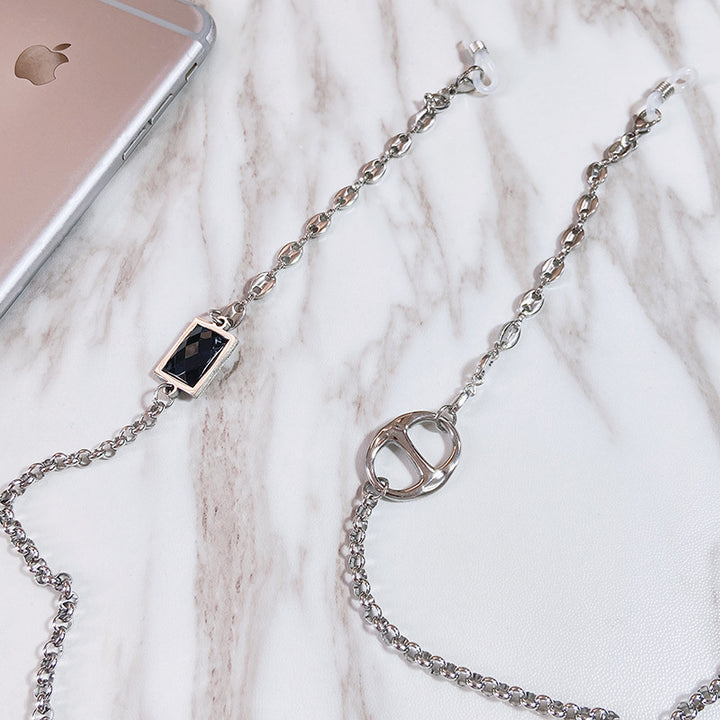 Elegant glasses holder chain with noble pendant Stornfield