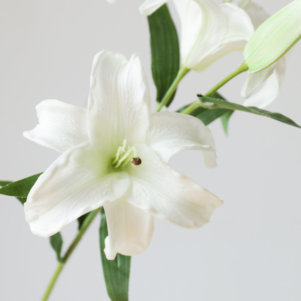 Realistic Artificial Lily Bouquet
