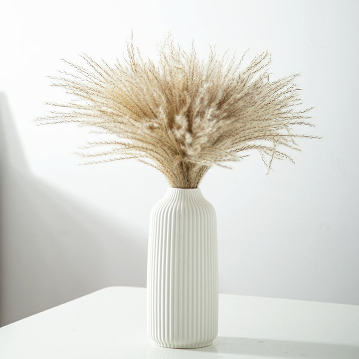 Elegant Ribbed Ceramic Decorative Vase Stornfeild