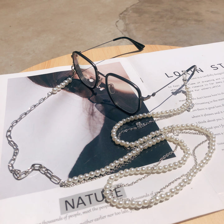 Elegant Pearl Accented Eyewear Chain Stornfield