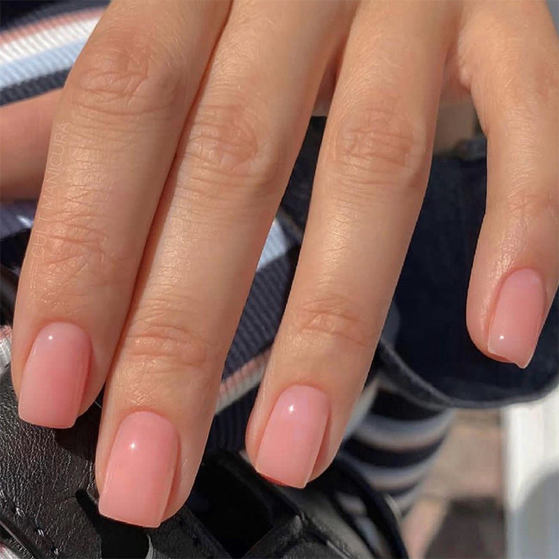 Artificial nails set with elegant and natural shine Stornfield