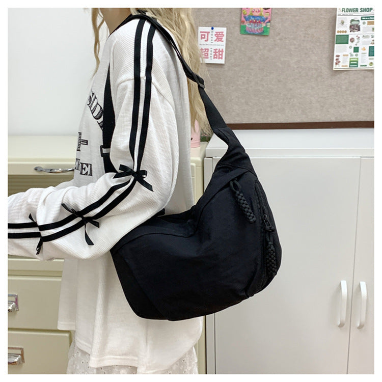 Comfortable shoulder bag with practical compartments Stornfield