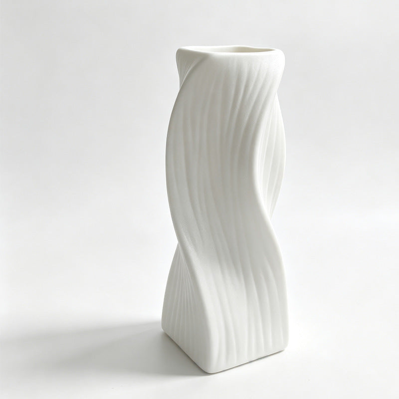 Modern Sculptural Decorative Vase Stornfeild