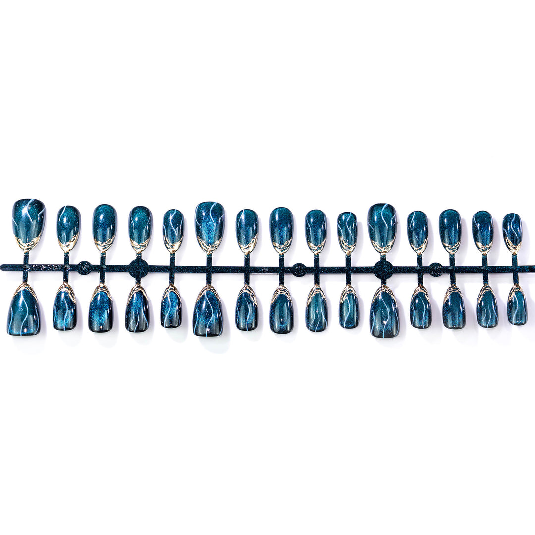 Sparkling Elegant Press-On Nail Art Kit