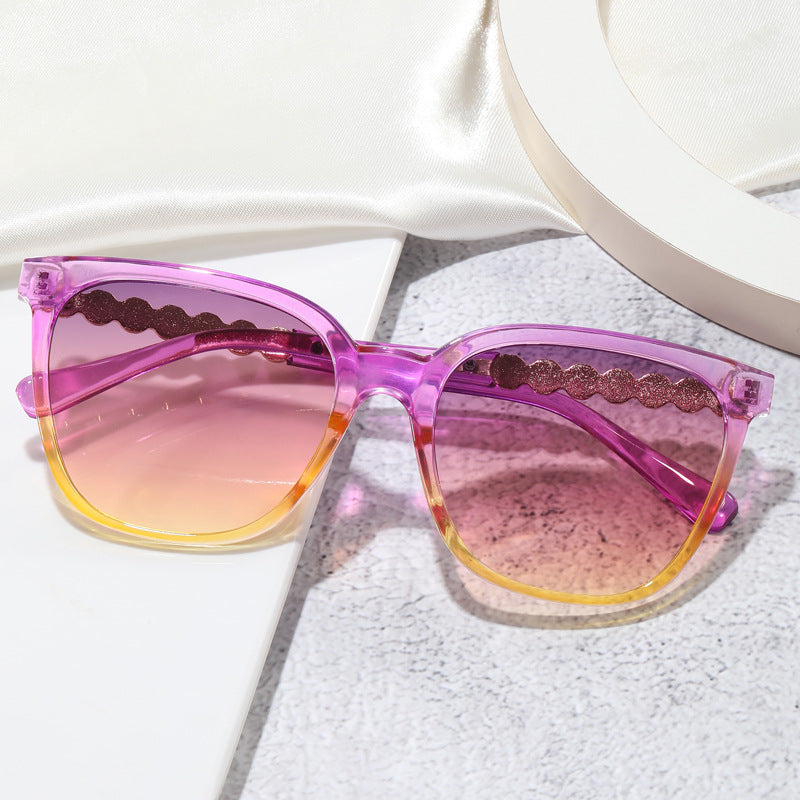 Women's oversized sunglasses with elegant pearl jewelry decoration Stornfield
