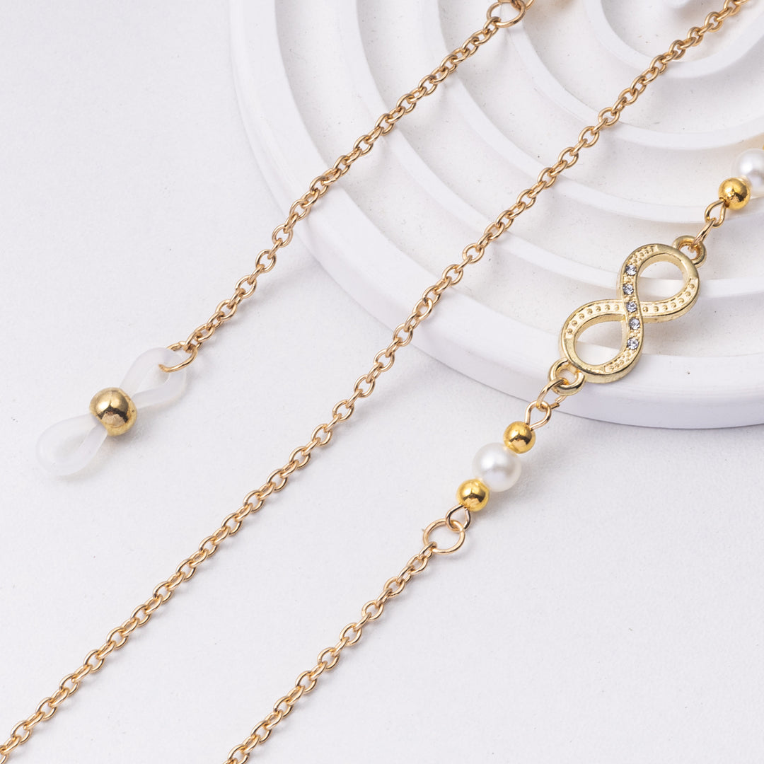 Elegant Chain Eyewear Holder Stornfield