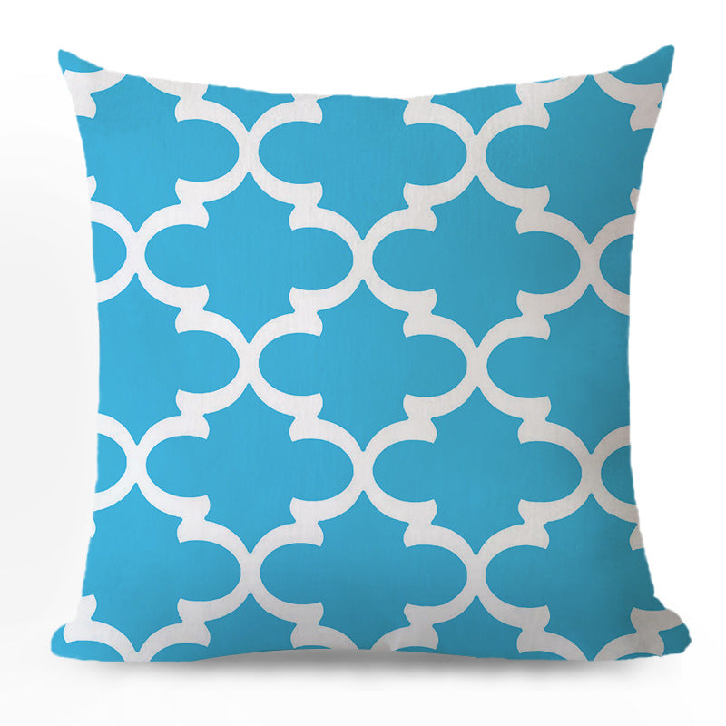 Decorative cushion with zigzag pattern from