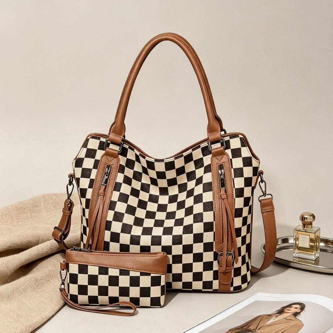 Fashionable handbag with practical accessories Stornfield