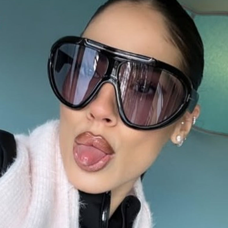 Ladies oversized sunglasses in a modern, transparent design Stornfield