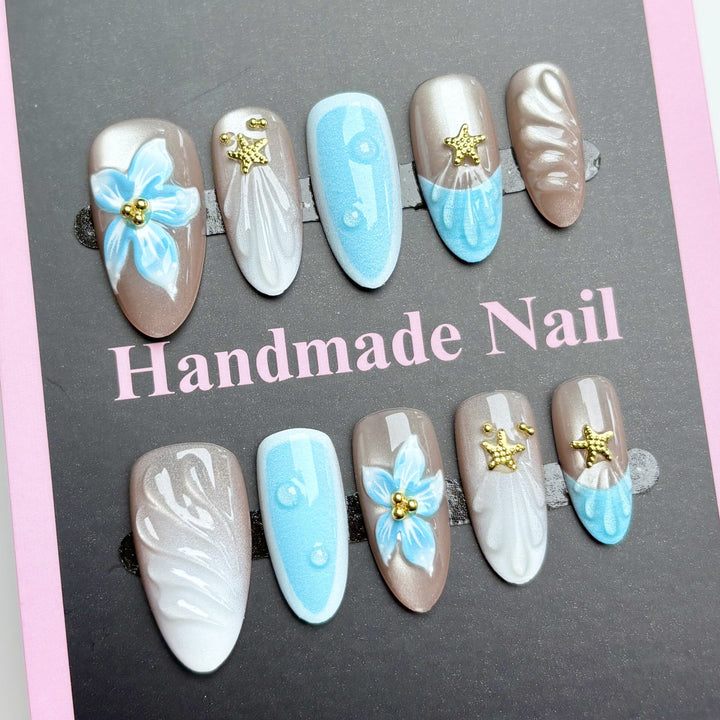 Artistic Press-On Nail Art Set with Floral Designs