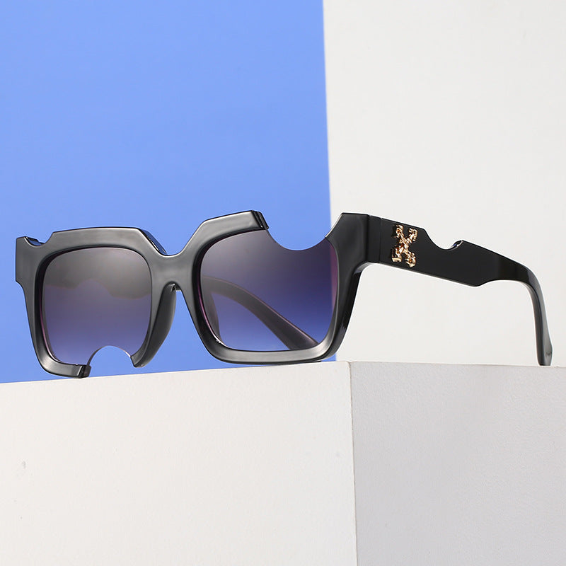 Women's modern, geometric sunglasses with exceptional frame Stornfield