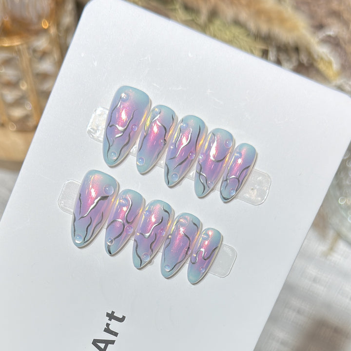 Iridescent Press-On Nail Set Stornfield