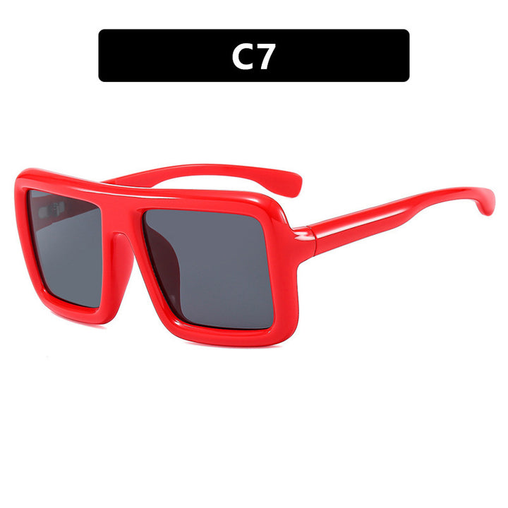 Women's sunglasses in a modern, rectangular design with high UV protection function Stornfield