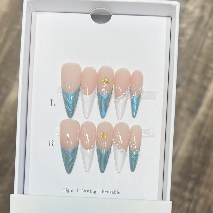 Decorative Floral Stiletto Press-On Nail Set Stornfield
