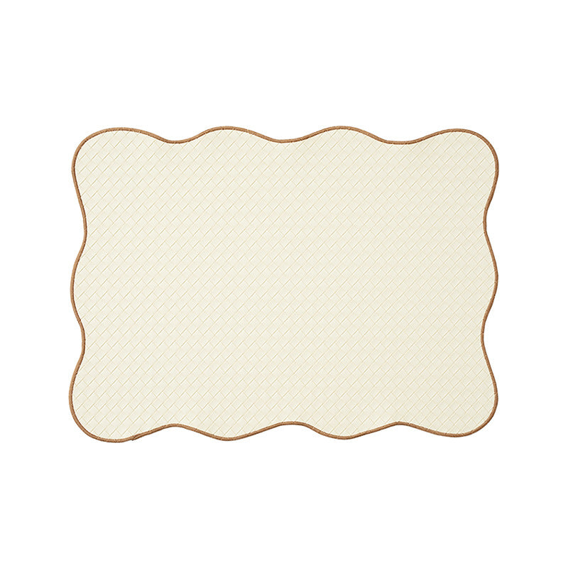 Table mat made of microfiber with wavy hem