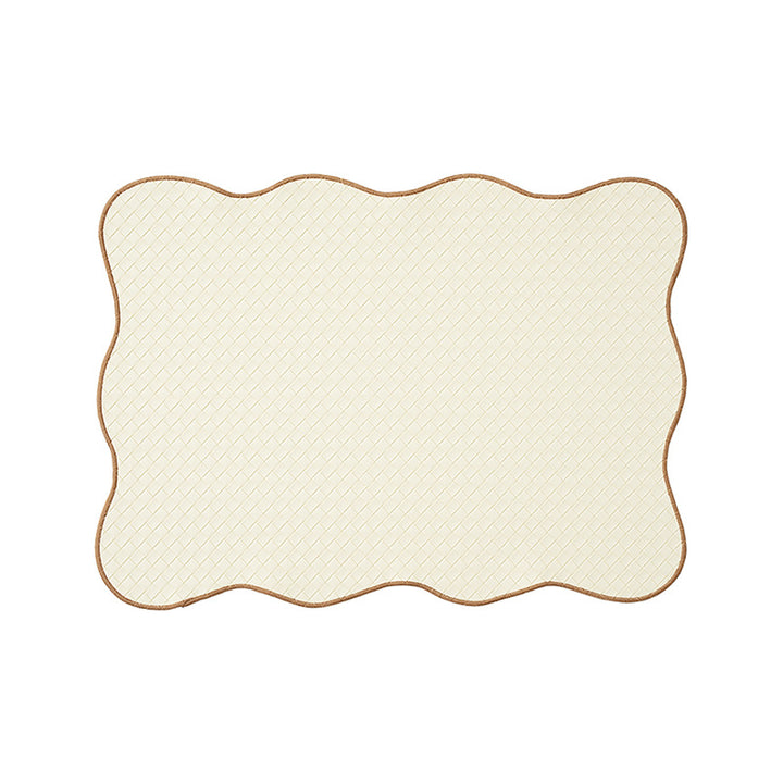 Table mat made of microfiber with wavy hem