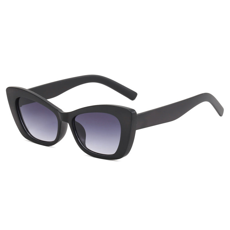 Ladies Cat-Eye Sunglasses with Stylish Elements Stornfield