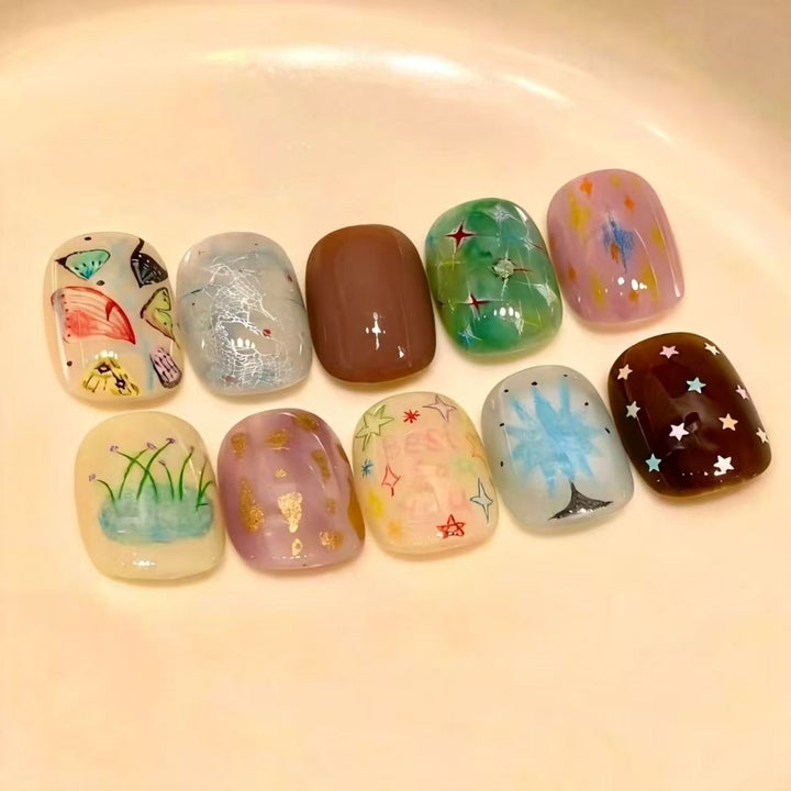 Artistic Cat-Themed Press-On Nail Art Set Stornfield
