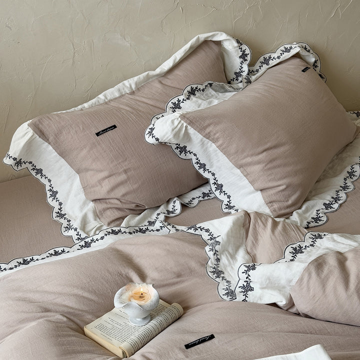 Summer linen-cotton bed linen set with zigzag ruffle and floral border embroidery