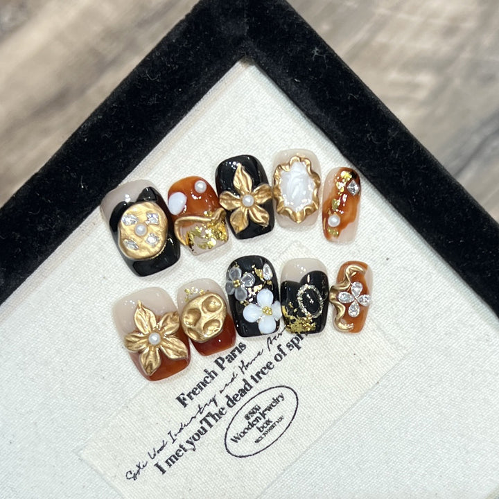 Elegant Nail Art Set