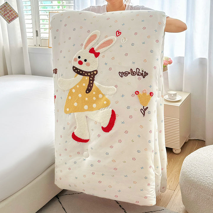 Children's quilt with appliquéd cat embroidery and hypoallergenic filling