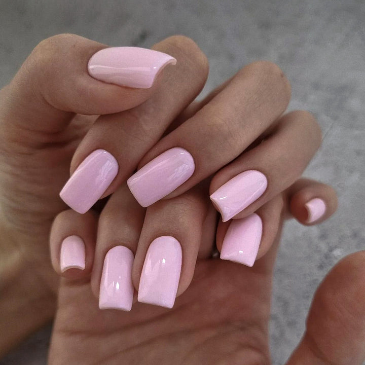 Artificial nail set with high-gloss finish and elegant shape Stornfield