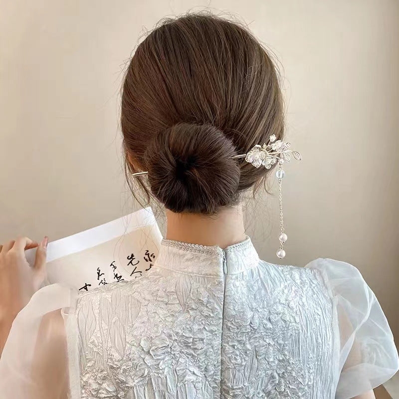 Artistic Floral Hair Clip Stornfield