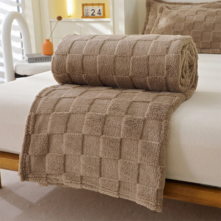 Women Soft and Breathable Plaid Blanket Stornfield