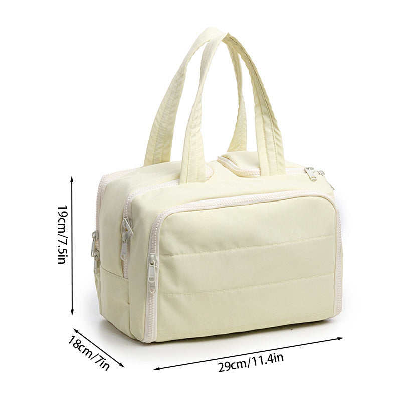 Multifunctional everyday bag with insulated interior compartment Stornfield