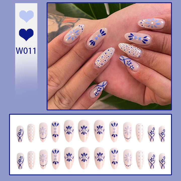 Artful Nail Tips with Flower Motif Stornfield