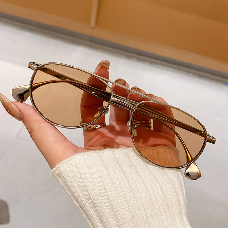 Ladies fashionable pilot sunglasses with elegant gold frame Stornfield