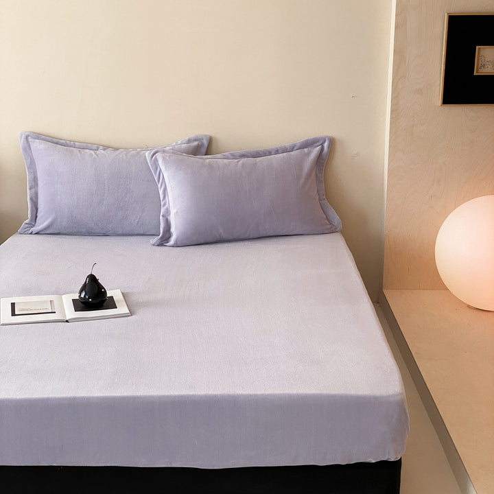 Velvet Fitted Sheet Set with Extra Deep All-Around Elastic and Velvety Surface
