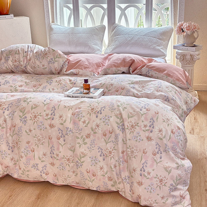 Plaid Patterned Quilted Comforter Set