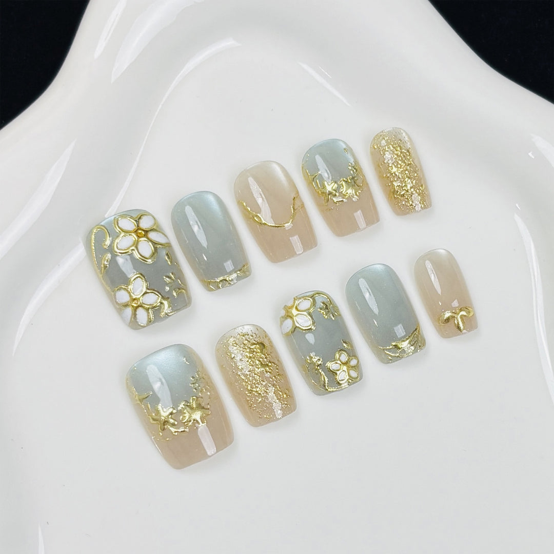 Floral-Themed Press-On Nail Kit Stornfield