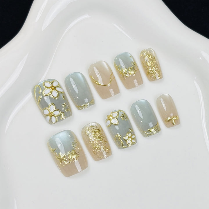 Floral-Themed Press-On Nail Kit Stornfield