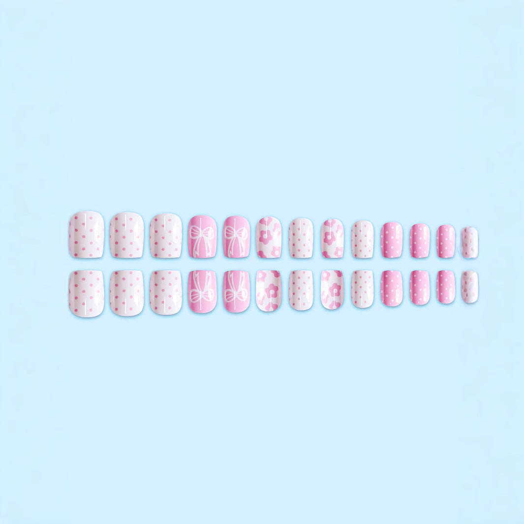 Artfully Designed Press-On Nail Set Stornfield
